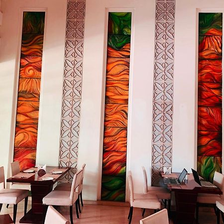 The Galgotias Hotel Gurugram Gurgaon Esterno foto